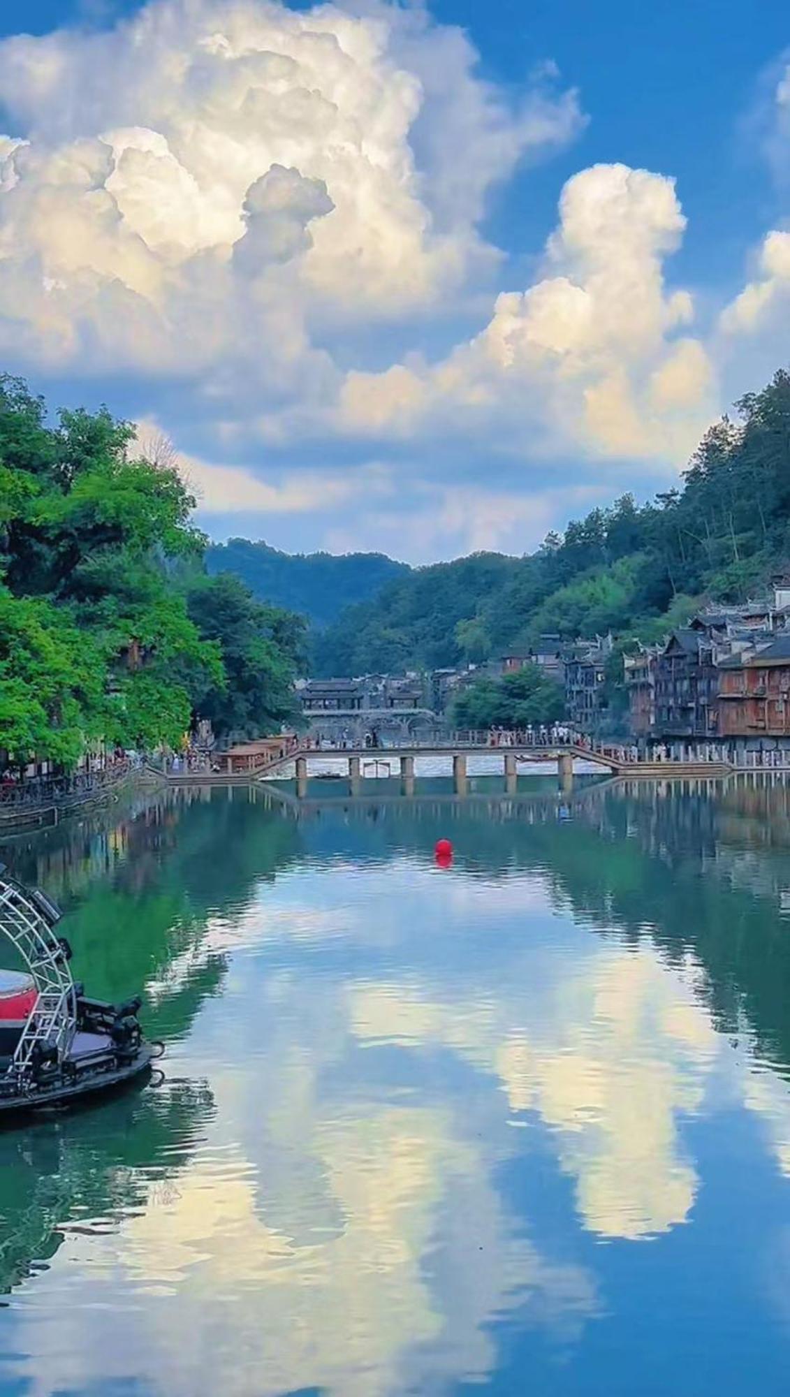 Fenghuang Memory Linjiang Inn Eksteriør bilde